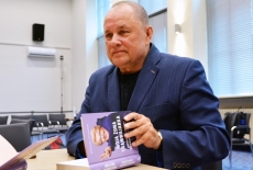 Krzysztof Strycharski